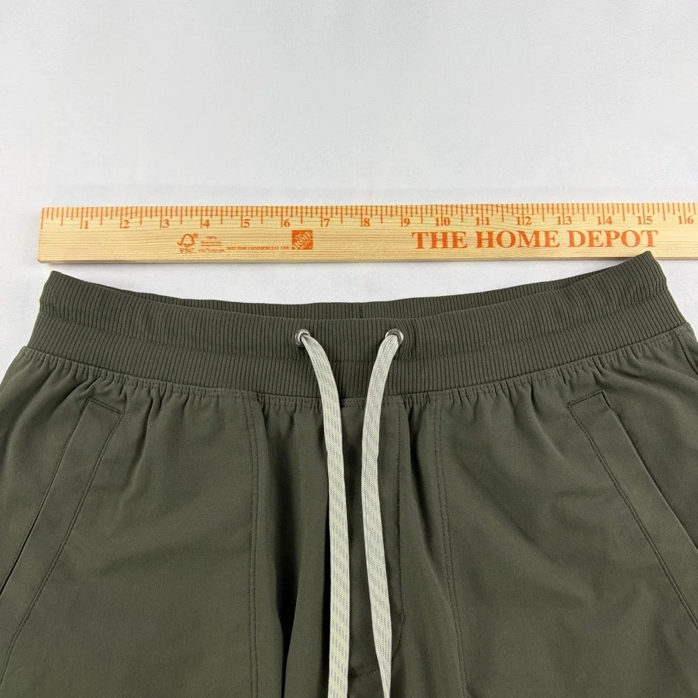 Vuori Meta Jogger Mens Large Army Green Performance Athletic Pants Slim Fit